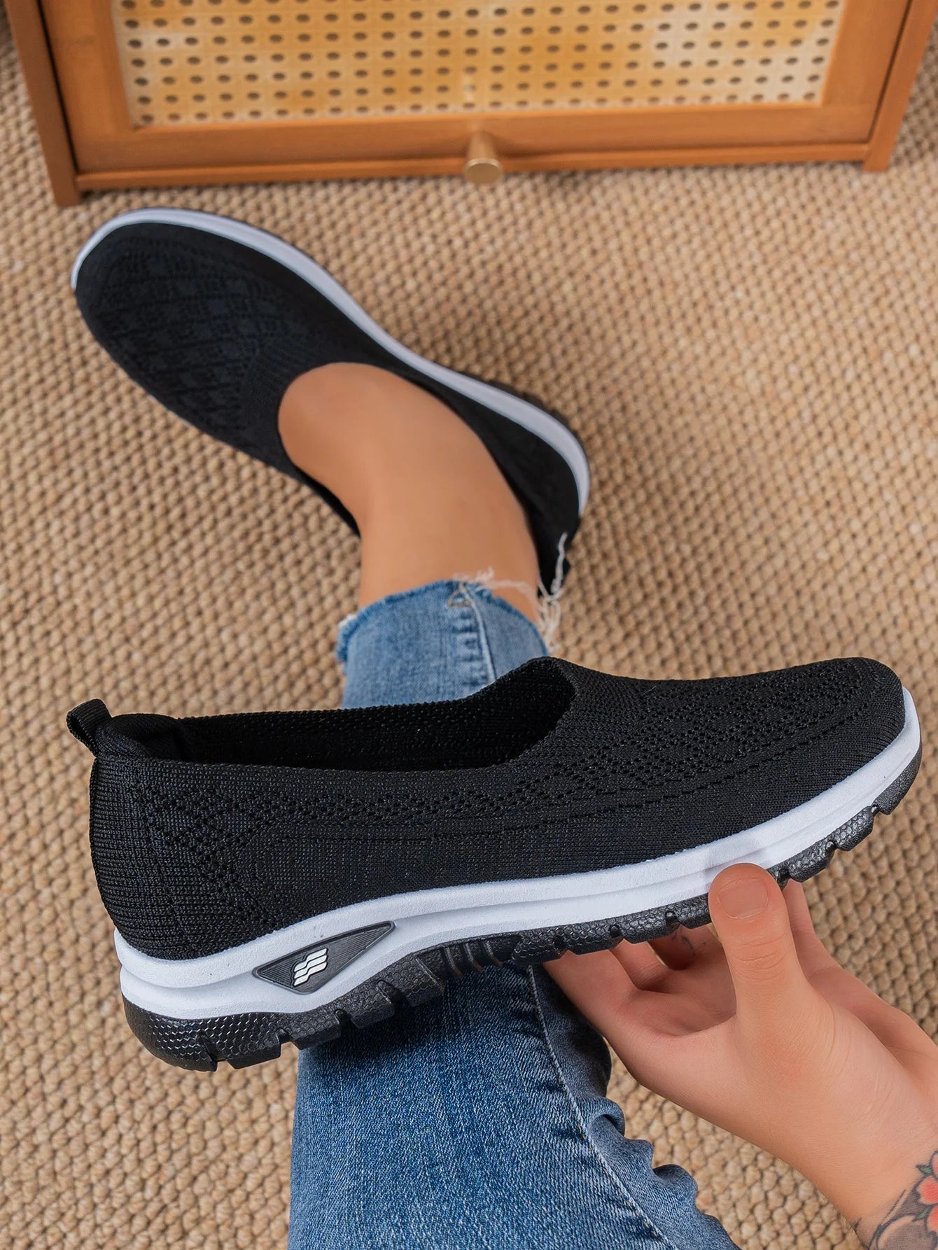 Women's Shoes Women's Sports Shoes Soft-Soled Breathable Lightweight Net Shoes Sports Walking Shoes Affordable Free Shipping