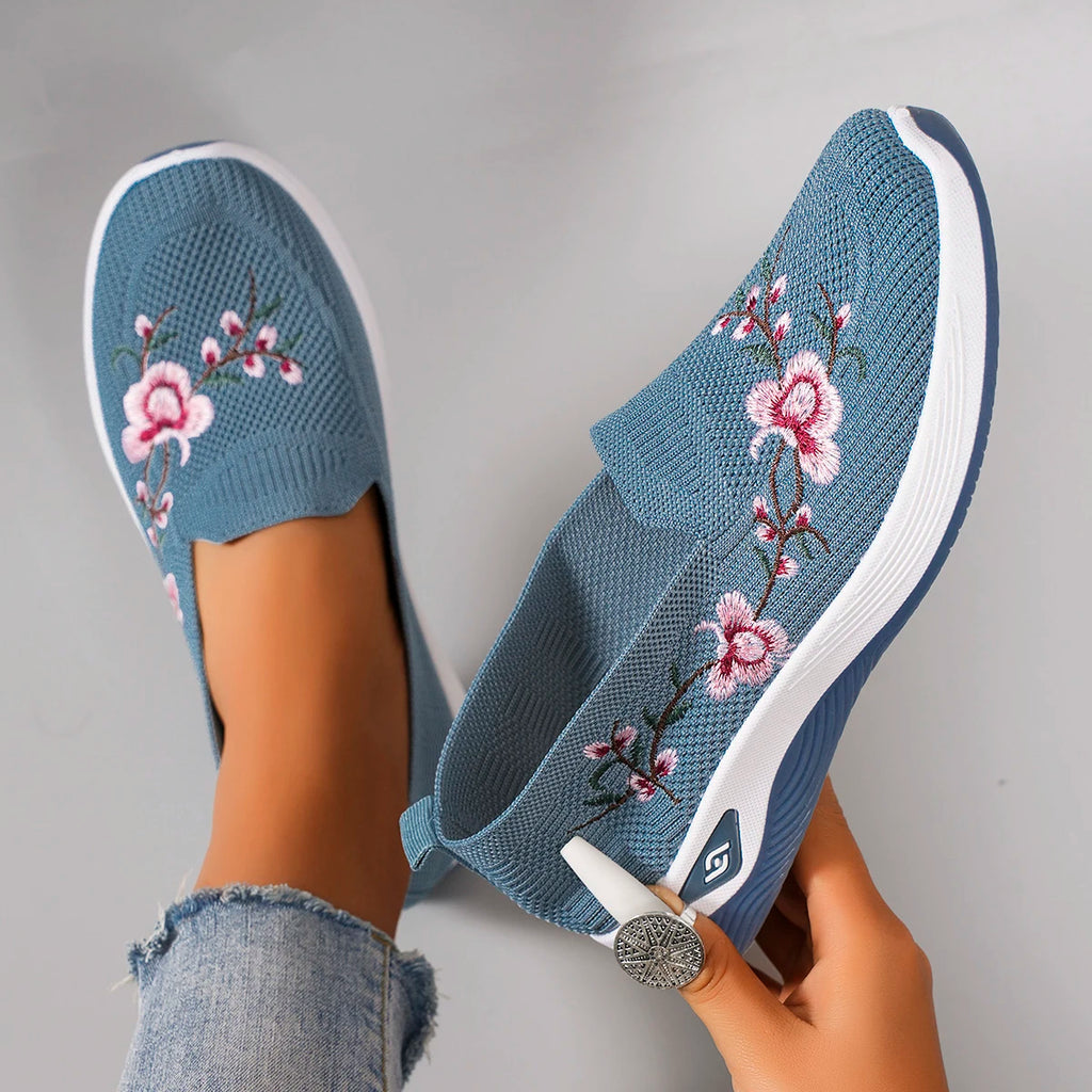Spring and Autumn New Women's Sports Shoes, Fashionable, Breathable, Lightweight, Non-Slip, Wear-Resistant, Casual Sports Shoes, Flat Shoes, Loafers