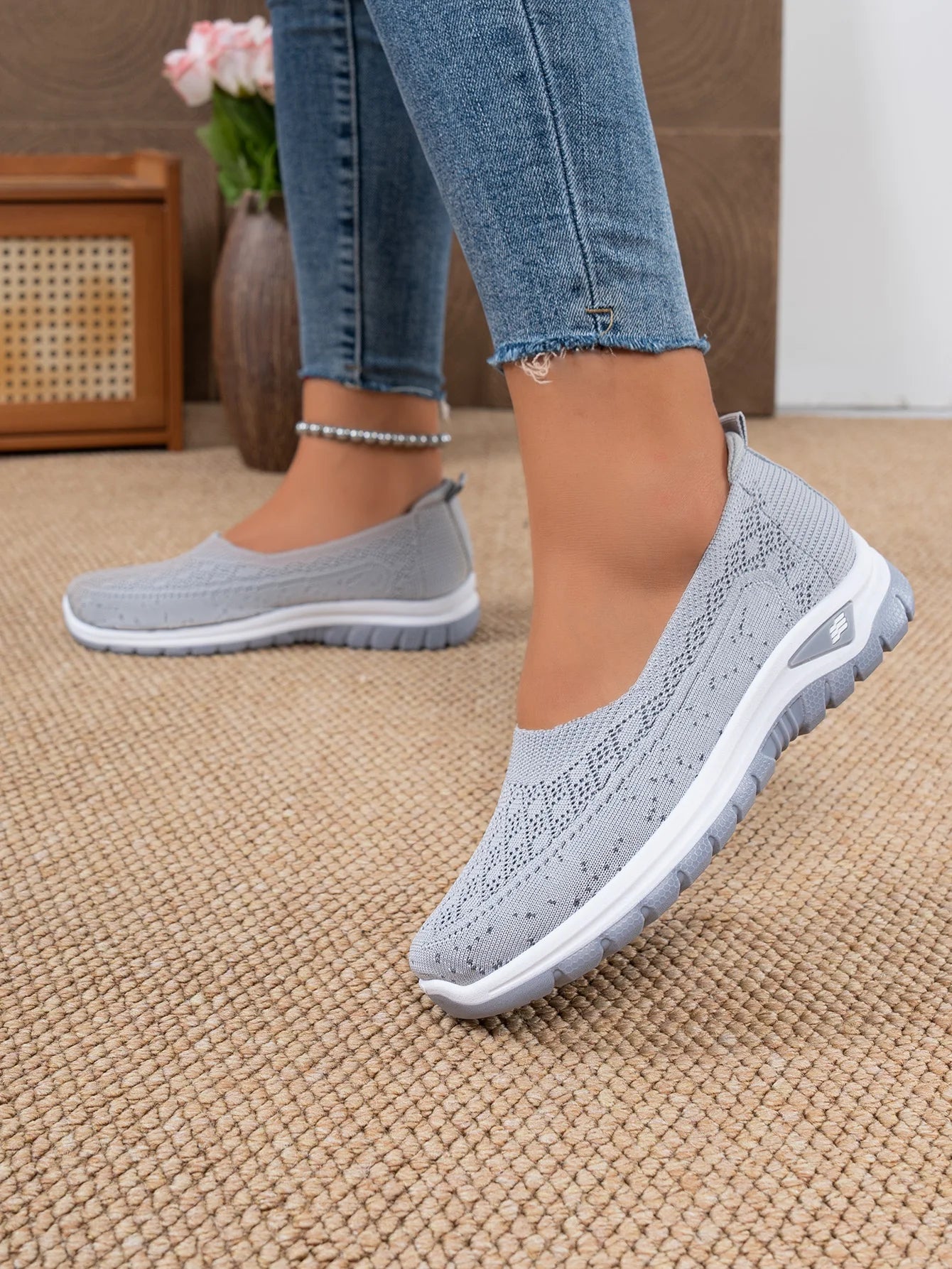 Women's Shoes Women's Sports Shoes Soft-Soled Breathable Lightweight Net Shoes Sports Walking Shoes Affordable Free Shipping