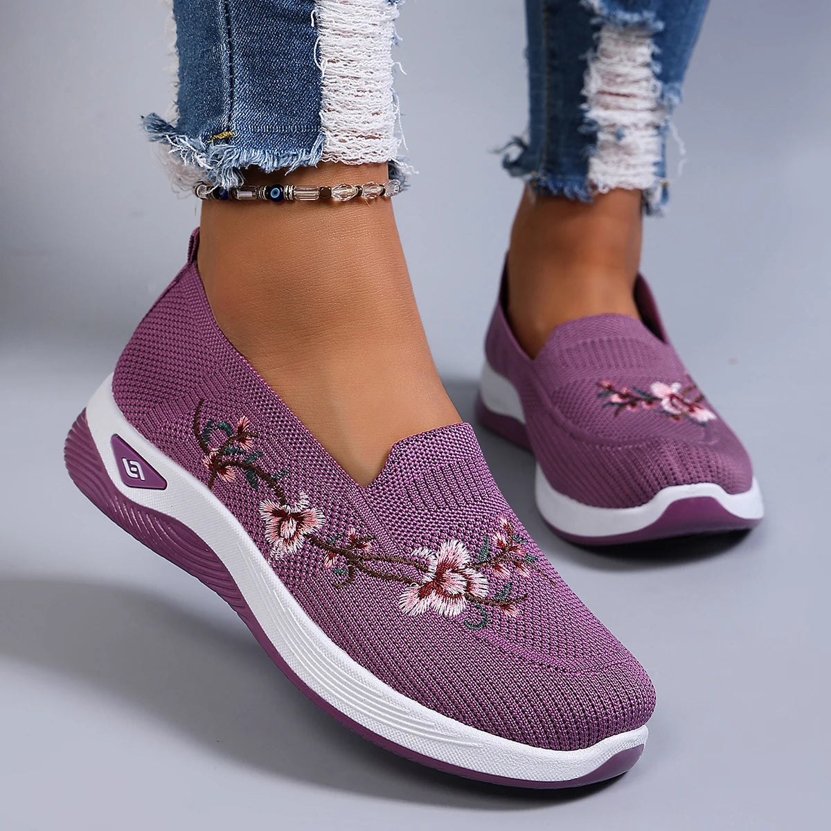 Spring and Autumn New Women's Sports Shoes, Fashionable, Breathable, Lightweight, Non-Slip, Wear-Resistant, Casual Sports Shoes, Flat Shoes, Loafers
