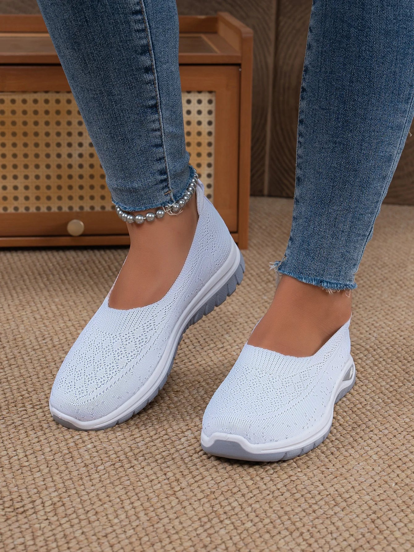 Women's Shoes Women's Sports Shoes Soft-Soled Breathable Lightweight Net Shoes Sports Walking Shoes Affordable Free Shipping