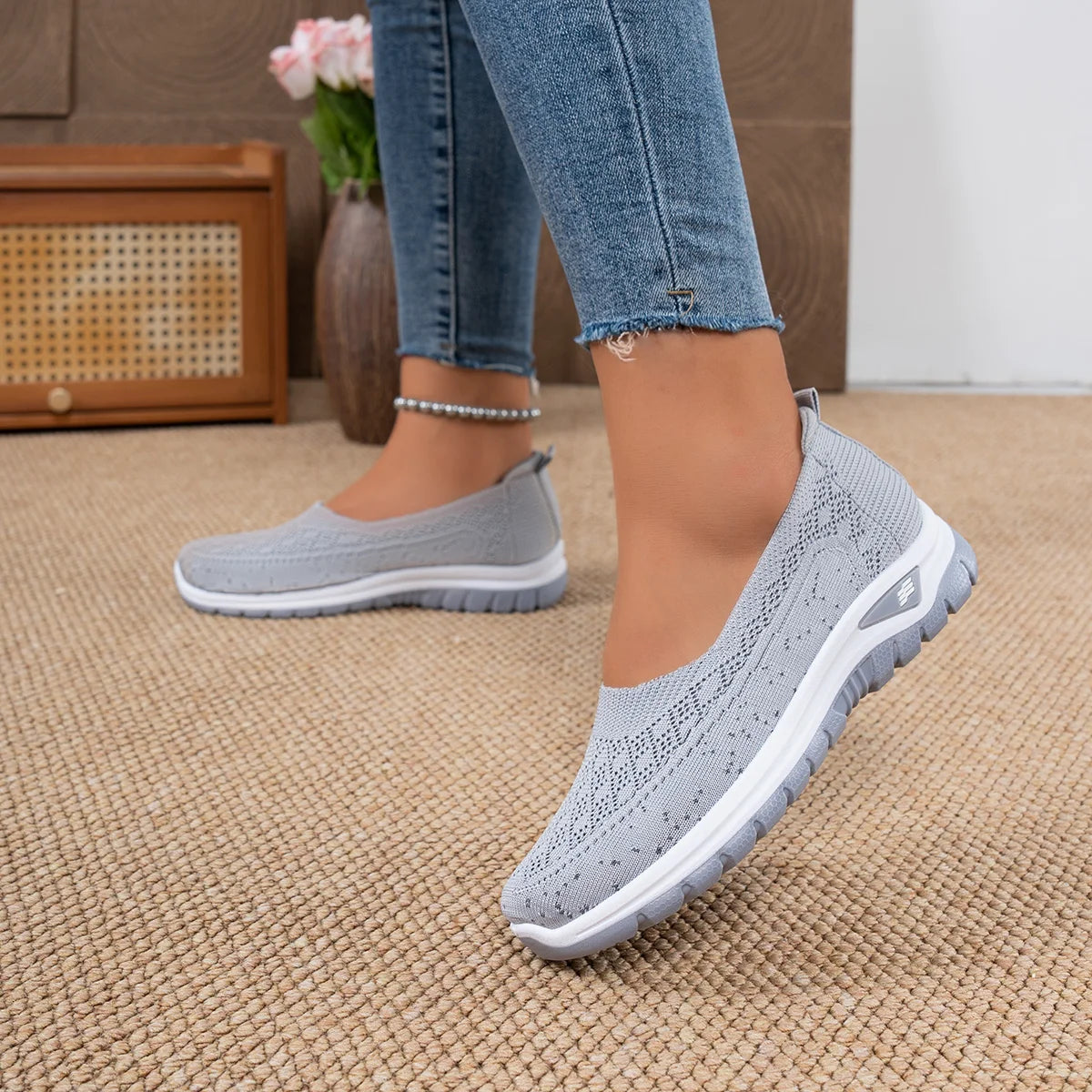 Women's Shoes Women's Sports Shoes Soft-Soled Breathable Lightweight Net Shoes Sports Walking Shoes Affordable Free Shipping
