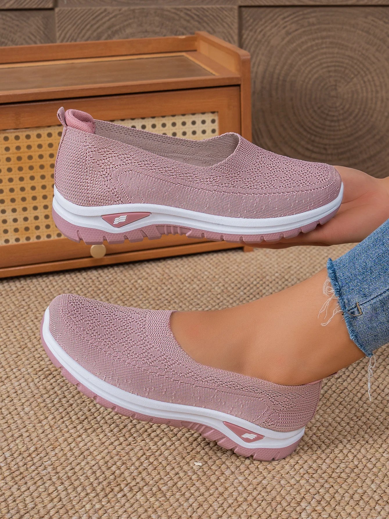 Women's Shoes Women's Sports Shoes Soft-Soled Breathable Lightweight Net Shoes Sports Walking Shoes Affordable Free Shipping