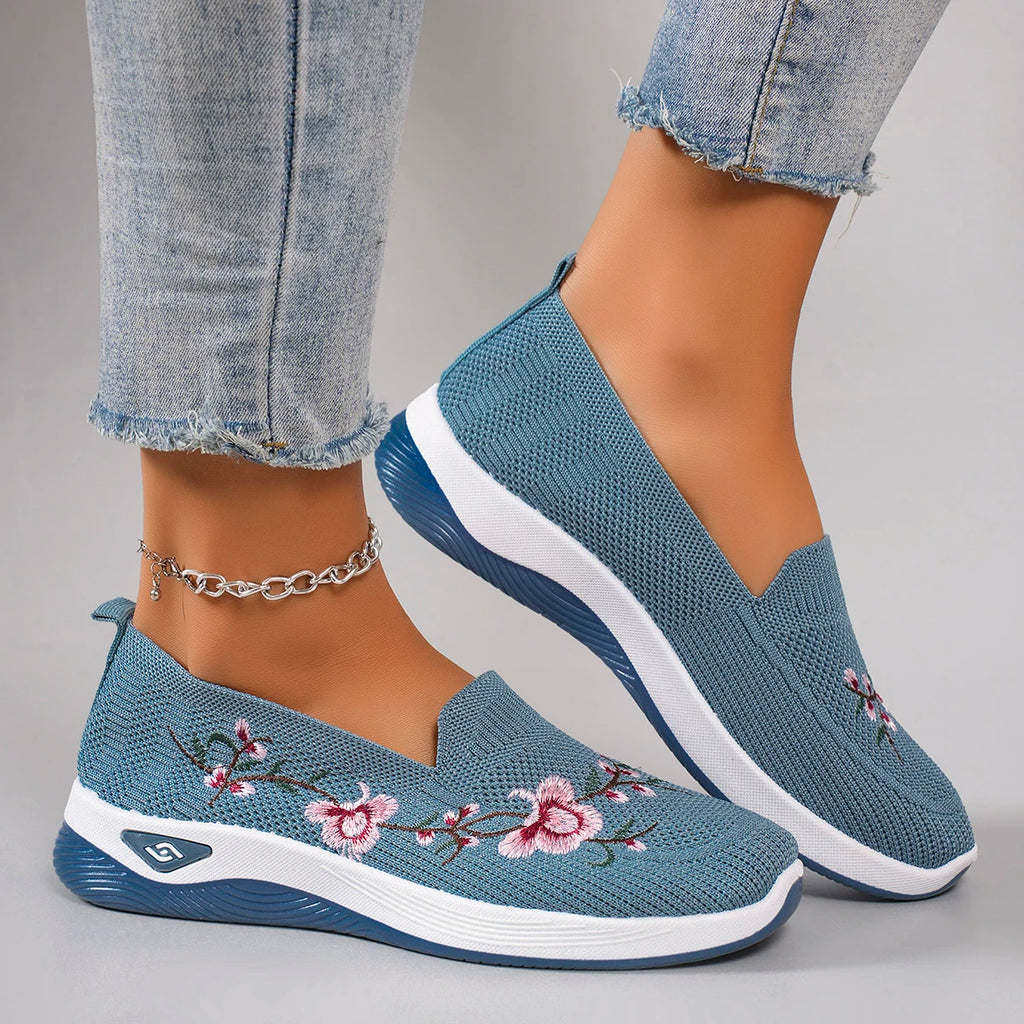 Spring and Autumn New Women's Sports Shoes, Fashionable, Breathable, Lightweight, Non-Slip, Wear-Resistant, Casual Sports Shoes, Flat Shoes, Loafers