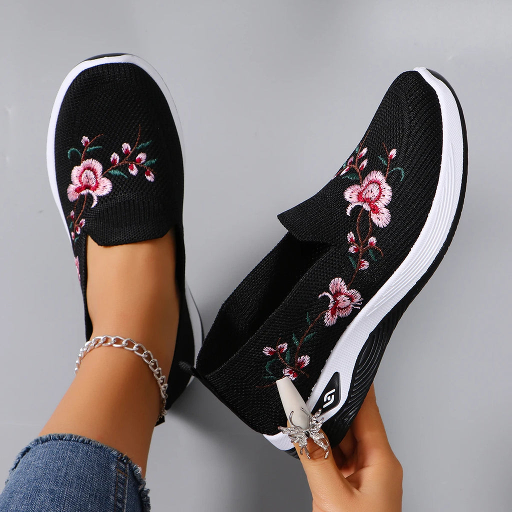 Spring and Autumn New Women's Sports Shoes, Fashionable, Breathable, Lightweight, Non-Slip, Wear-Resistant, Casual Sports Shoes, Flat Shoes, Loafers