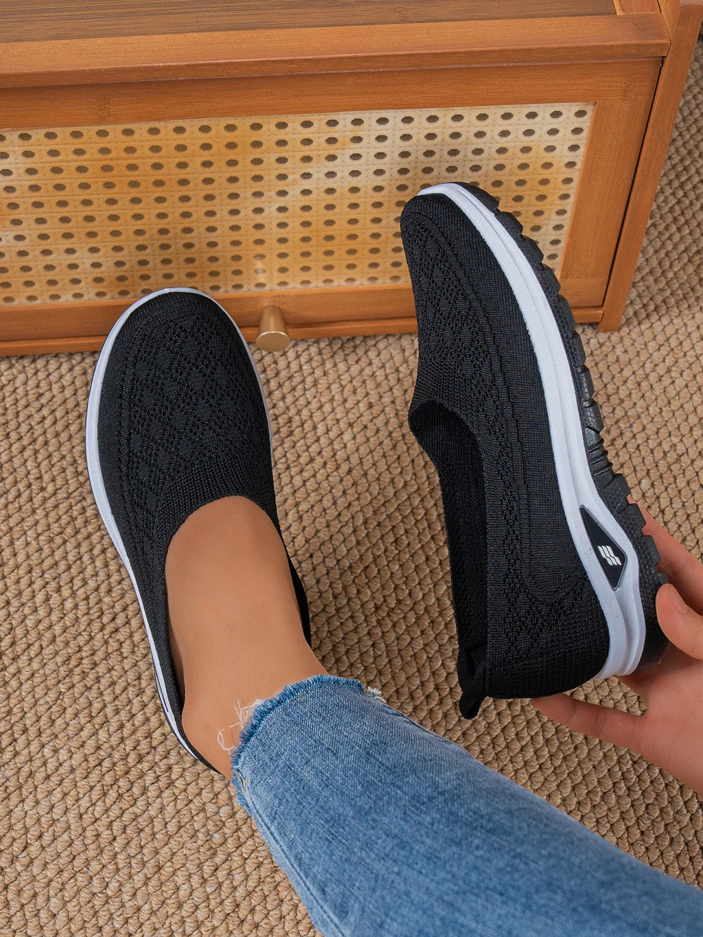 Women's Shoes Women's Sports Shoes Soft-Soled Breathable Lightweight Net Shoes Sports Walking Shoes Affordable Free Shipping